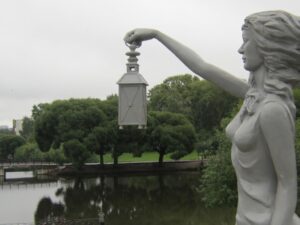 Фото, скульптура Бегущая по волнам в Кирове