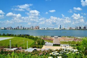 Фото Панорамный вид на Казань с Кремлёвской набережной, Россия
