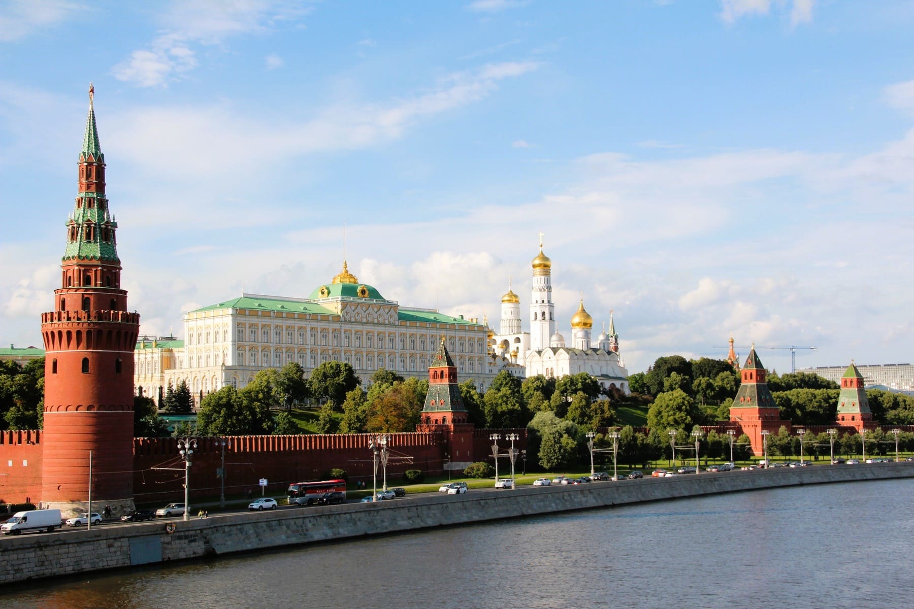 Фото Вид на Московский Кремль с Москвы-реки, Россия